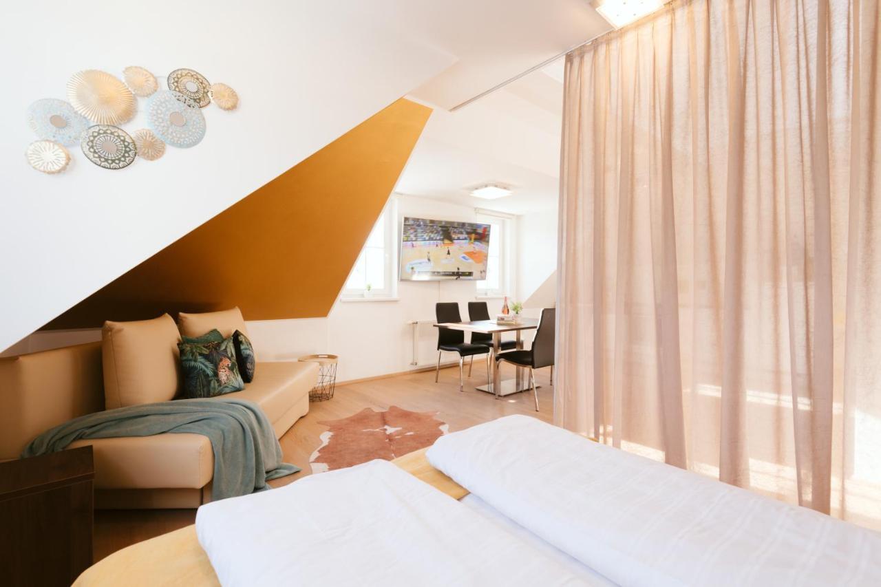 Villa Gelbmann - Ferienwohnungen Velden Velden am Wörthersee Dış mekan fotoğraf