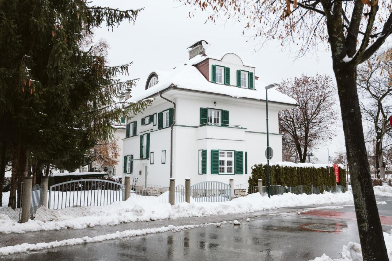 Villa Gelbmann - Ferienwohnungen Velden Velden am Wörthersee Dış mekan fotoğraf